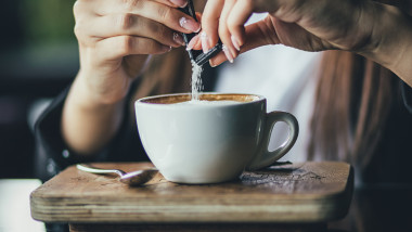 Cât zahăr punem în cafea?